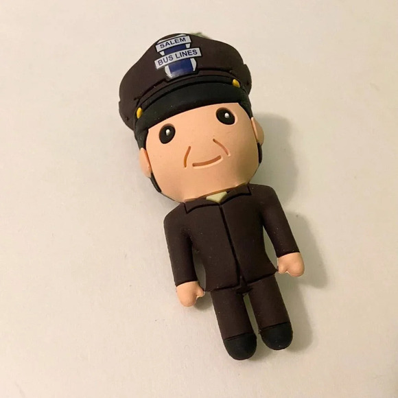 Disney Hocus Pocus Series 2 Keychain Figures  Set of 2 Bus Driver and Dave - Picture 7 of 13